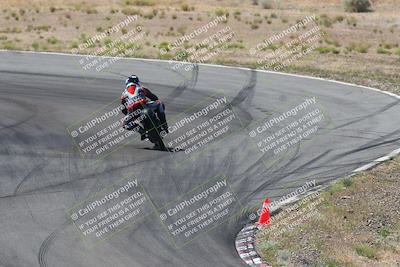 media/Apr-20-2025-AHRMA (Sun) [[393a79c373]]/Race/Group 2/Turn 4b/